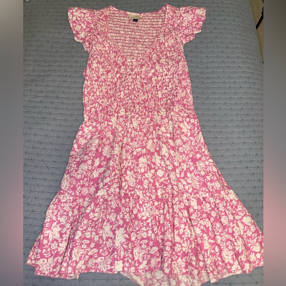 Universal Thread Pink and White Dress